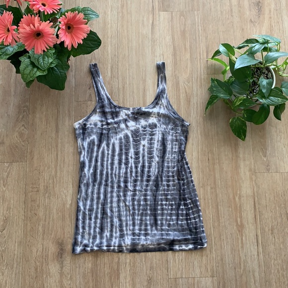 Stranded Tank - Picture 3 of 7